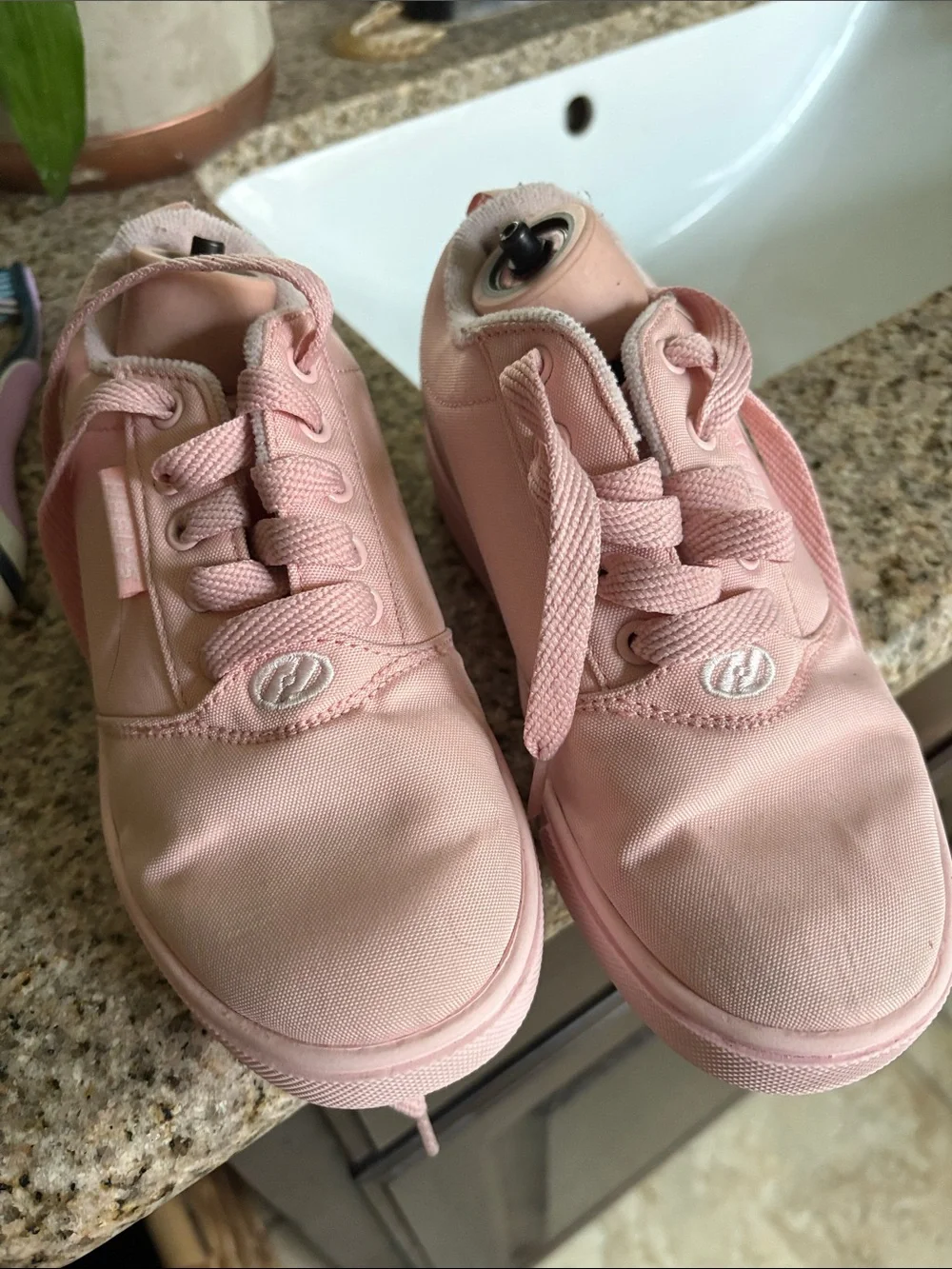 Heelys Pink Canvas Skate Sneakers with Embedded Wheel